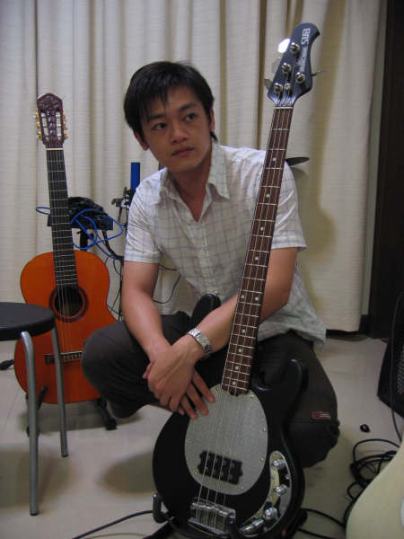 Musicman SUB Bass.jpg